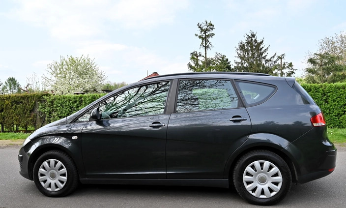 Seat Altea XL cena 22700 przebieg: 145000, rok produkcji 2012 z Działdowo małe 379